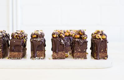 photo 1594046243920 abb0037237ce?ixlib=rb 1.2