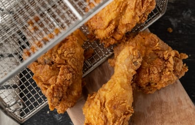 Don’t Be Too Chicken to Queue for San Tung’s Fried Chicken! 2 photo 1626082927389 6cd097cdc6ec?crop=faces%2Cedges&cs=tinysrgb&fit=crop&fm=jpg&ixid=MnwxMjA3fDB8MXxhbGx8fHx8fHx8fHwxNjY5OTM0NTUz&ixlib=rb 4.0.3&q=60&w=1200&auto=format&h=630&mark w=64&mark align=top%2Cleft&mark pad=50&blend mode=normal&blend alpha=10&blend w=1&mark=https%3A%2F%2Fimages.unsplash.com%2Fopengraph%2Flogo