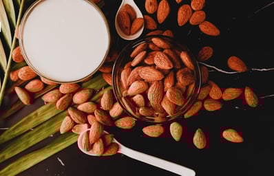 What's The Better Plant-Based Milk: Almond Milk or Oat Milk? 2 photo 1626196340104 2d6769a08761?crop=faces%2Cedges&cs=tinysrgb&fit=crop&fm=jpg&ixid=MnwxMjA3fDB8MXxhbGx8fHx8fHx8fHwxNjQ3NTYwNTY4&ixlib=rb 1.2.1&q=60&w=1200&auto=format&h=630&mark w=64&mark align=top%2Cleft&mark pad=50&blend mode=normal&blend alpha=10&blend w=1&mark=https%3A%2F%2Fimages.unsplash.com%2Fopengraph%2Flogo