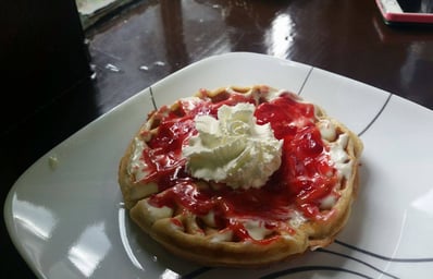 strawberrires and cream