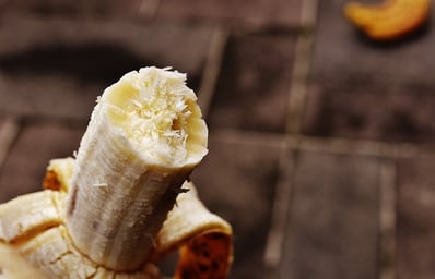 bananas 1735078 640