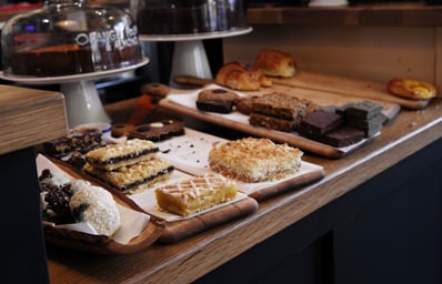 cafe w cakes