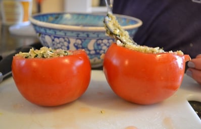 StuffedTomatoes09Stuffing 1024x682 e1438515688129