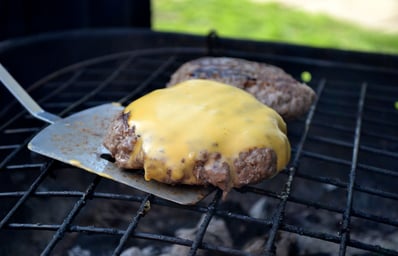 Burgers09DoneOnGrillSpatula1