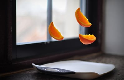 Levitating orange slices