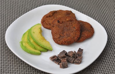 avocado cookie plate 1024x686 1
