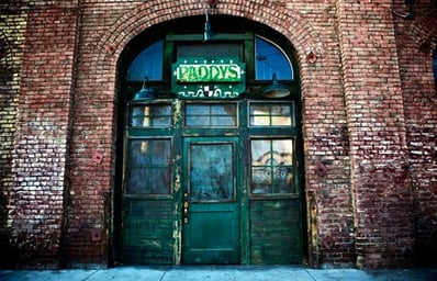paddysPubDoor