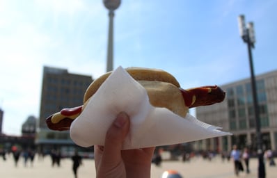 DELICIOUS DOGS