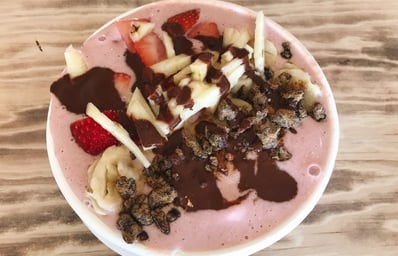 SAMA banana split