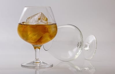 beverage clear close up 53174
