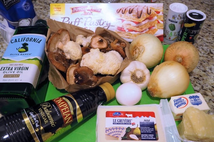 Easy Mushroom and Caramelized Onion Tart Recipe