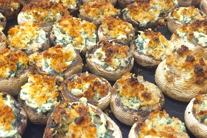 Spinach and Artichoke Dip Stuffed Mushrooms