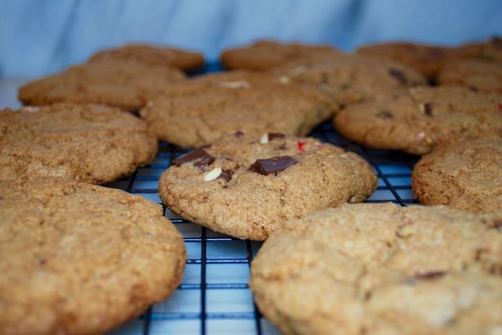 Peppermint Bark Chip Cookies