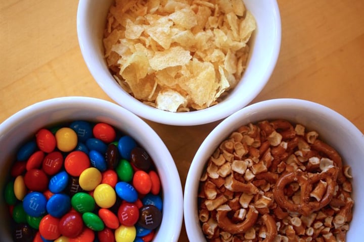 How to Make Kitchen Sink, B&W, and Fluffernutter Peanut Butter Cups 3 Peanut Butter Cups