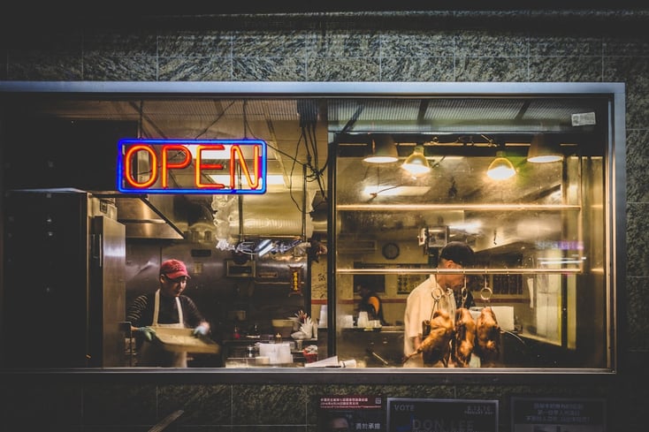 5 of the Best 24-Hour Spots in Las Vegas to Get Your Late-Night Eats 8 photo 1482859602406 7659b00979fb?ixlib=rb 0.3
