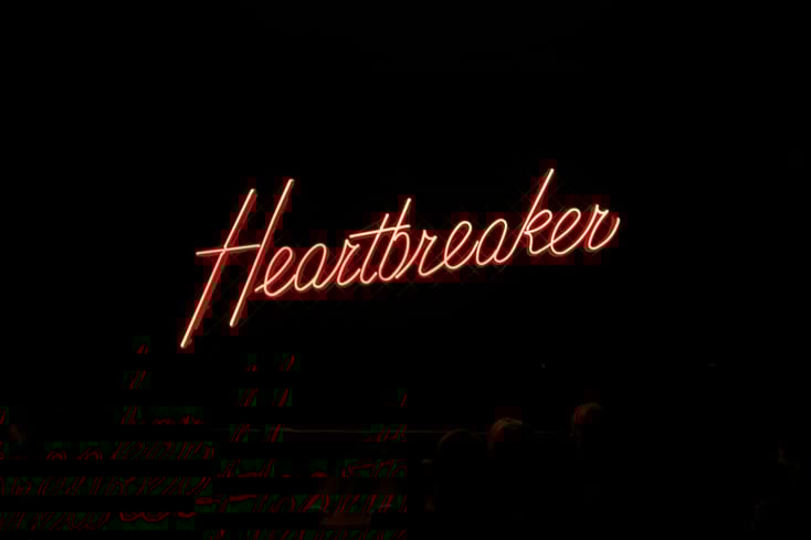 photo 1511924815008 c73bc9c67aaf?ixlib=rb 0.3