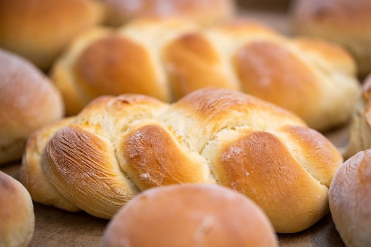 How to Make Your Own Challah for the Jewish New Year 7 photo 1552302094 91d111d7aad0?ixlib=rb 1.2
