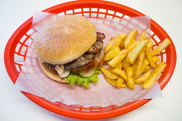 hamburger 527393 640