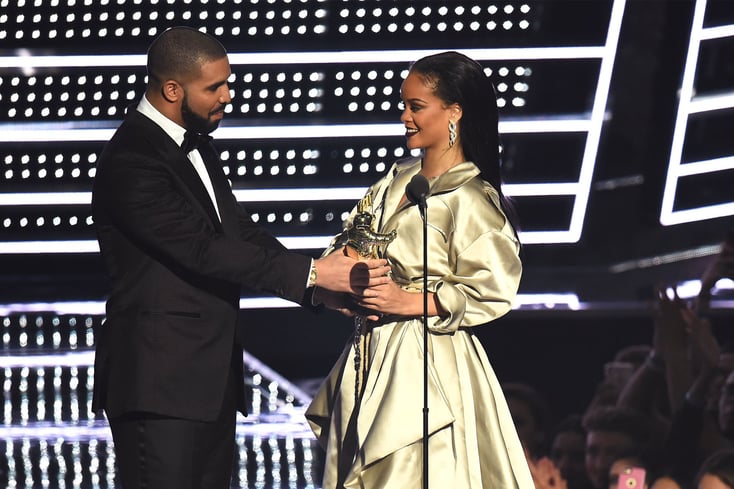 rihanna drake vma award
