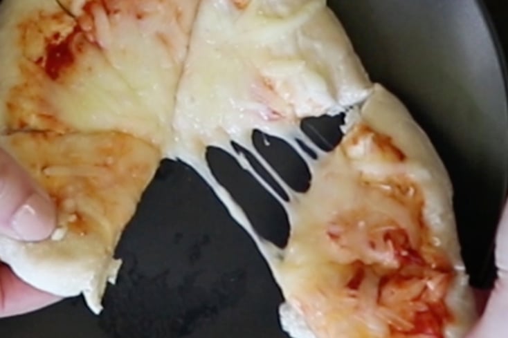 DIYFrozenPizza Thumbnail