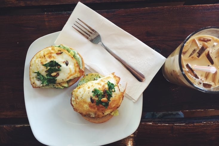 Monuts Bfast