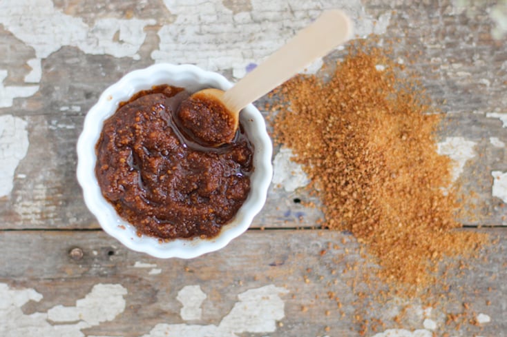 coconut sugar lip scrub