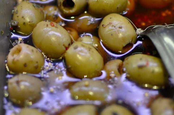 Lily Allen Siscillian Olives1