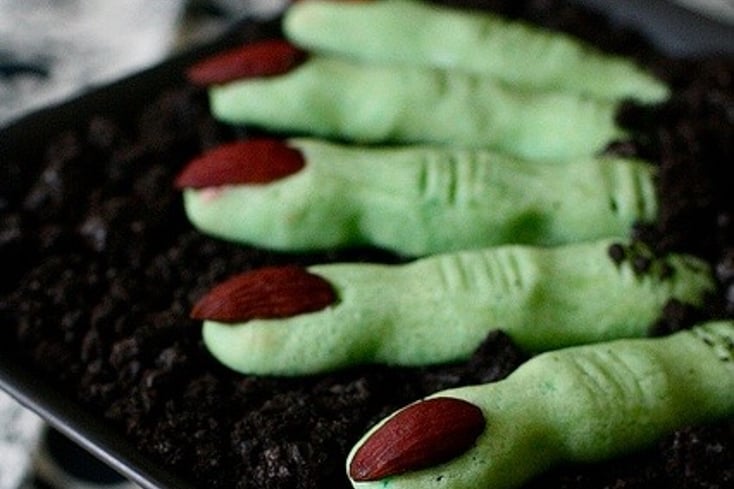 witches fingers 1