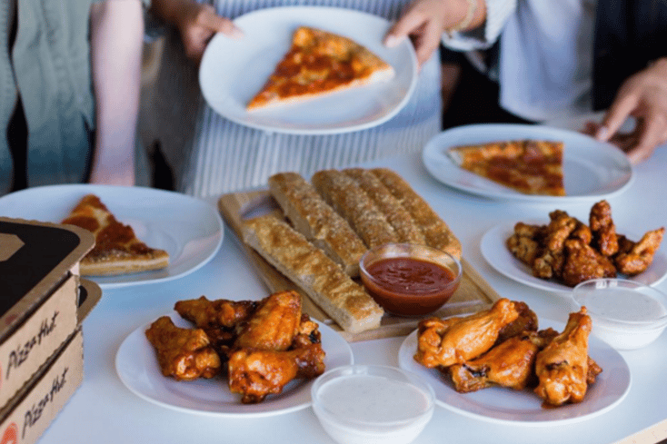 pizza hut wings paleo feat img