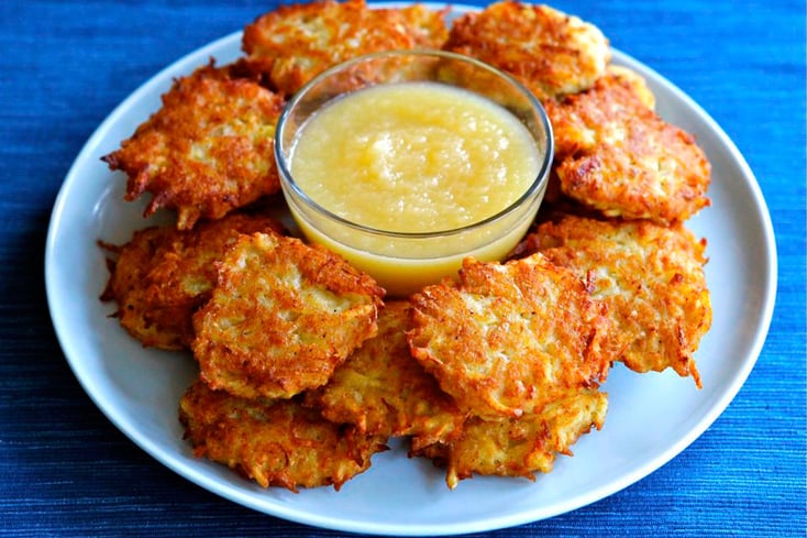 Classic Latkes Applesauce 2