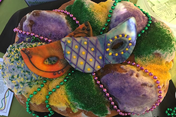 King Cake Cover