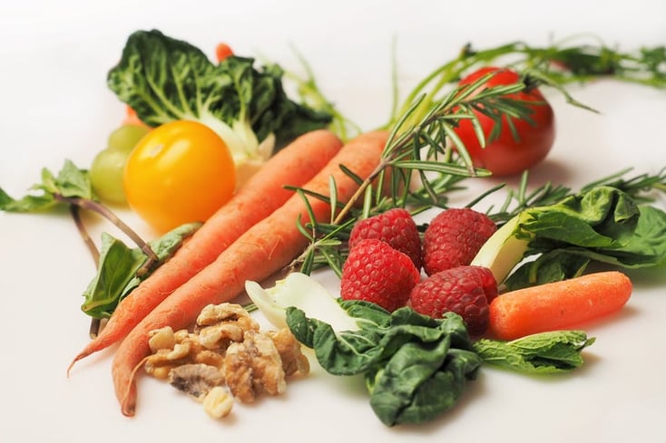 carrot kale walnuts tomatoes