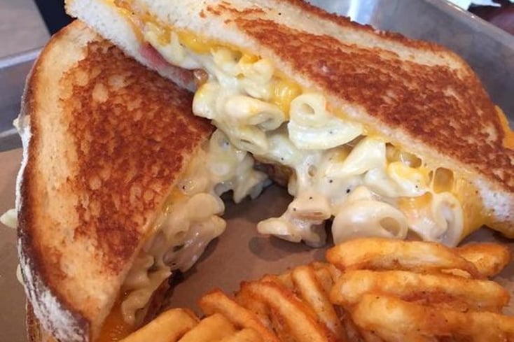 grilled cheese big cheezy