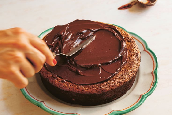 IC R17 Flourless lemon and almond cake with chocolate ganache p 224 Credit %28c%29 Saghar Setareh