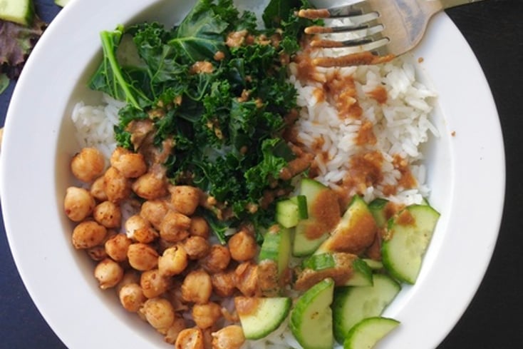 How to Make a Week's Worth of Vegan Lunches With Only 10 Ingredients 9 Asian Rice Bowl