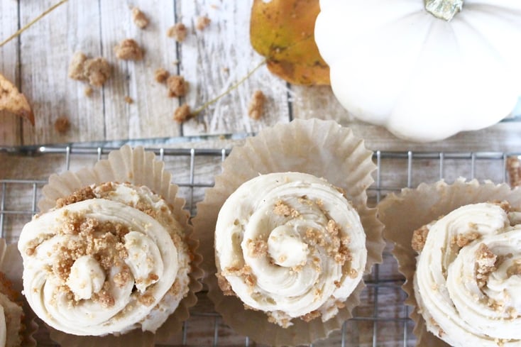 Apple Crumble Cupcakes