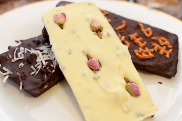 Forget Store-Bought Chocolates and Make Your Own Customized Chocolate Bars Instead 4 Personalized Chocolate Bars