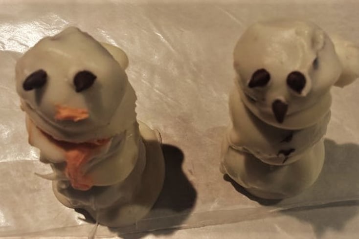 Oreo Ball Snowmen