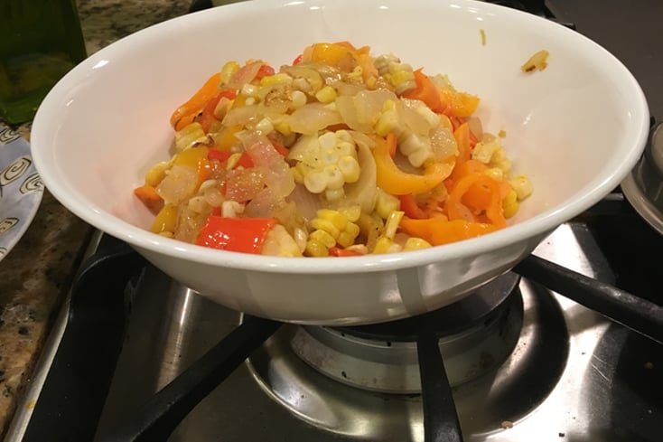 Easy and Fresh Corn Pepper Salsa 