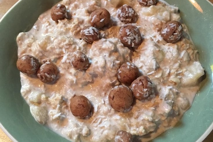 Healthy Cookie Dough Overnight Oats