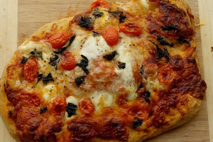 Easy Margherita Pizza
