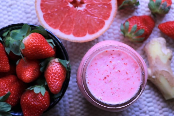 2. Strawberry Grapefruit Smoothie