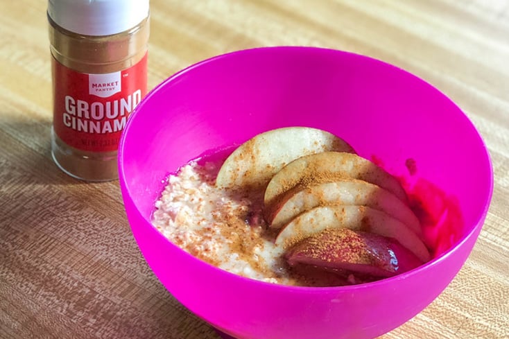 Fall Apple Cinnamon Oatmeal 
