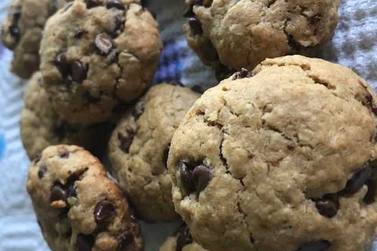 How to Make Flourless Chocolate Chip Oatmeal Peanut Butter Cookies 3 Flourless Chocolate Chip Oatmeal Peanut Butter Cookies