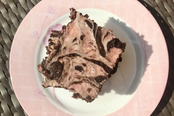 Strawberry Swirl Brownies