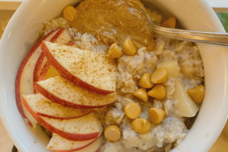 Apple Pie Overnight Oats