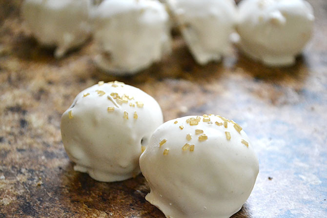 cookie butter cake ball