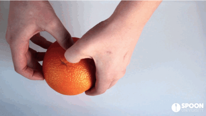Peeling oranges easy