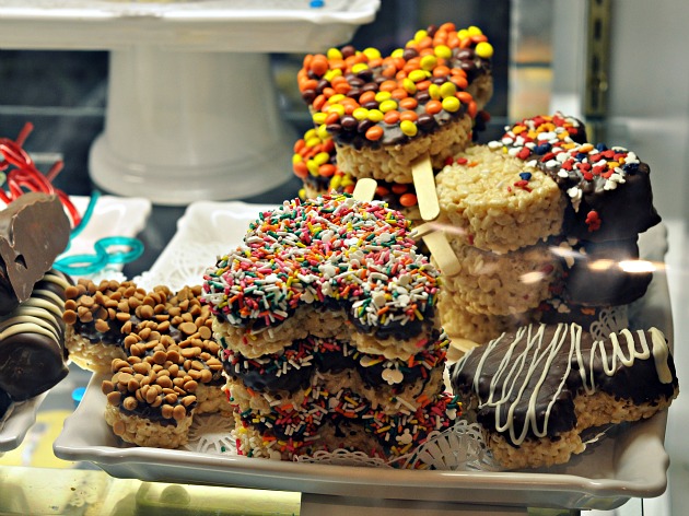 7 Iconic Sweet Treats You Can’t Leave Disneyland Without Trying