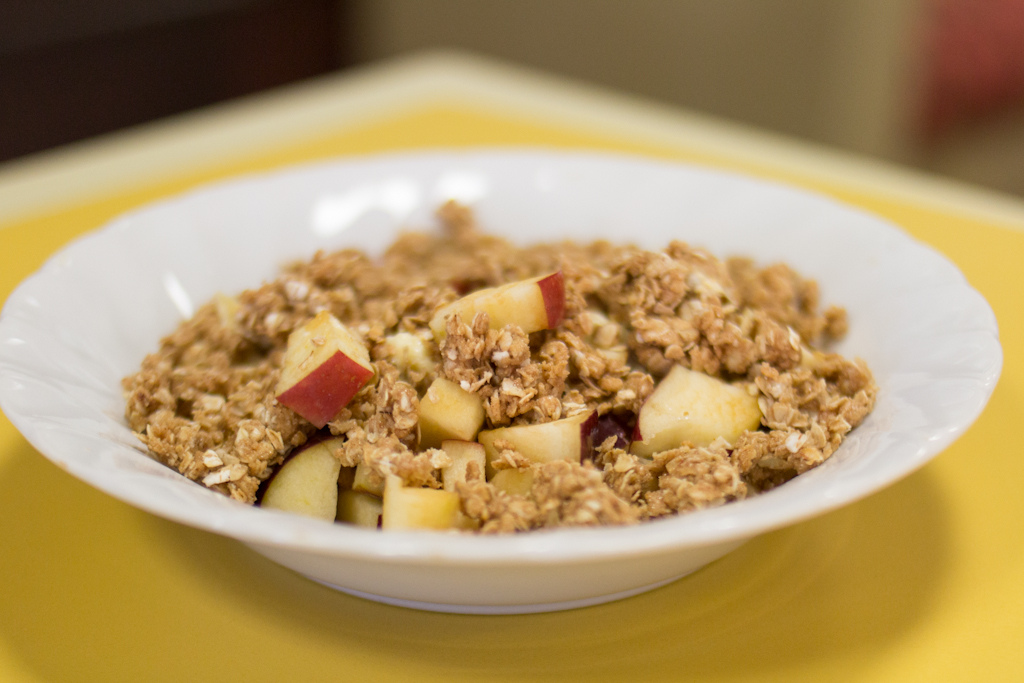 Dorm (or dining hall)-made Apple Crumble